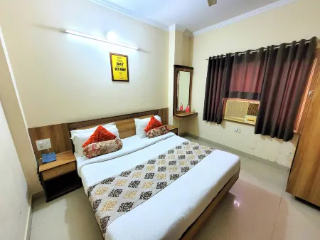 Hotel Sakhi Inn by Urban Galaxy Near Golden Temple