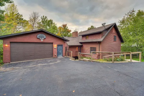 Lakefront Wisconsin Cabin with Boat Dock! - Wifi