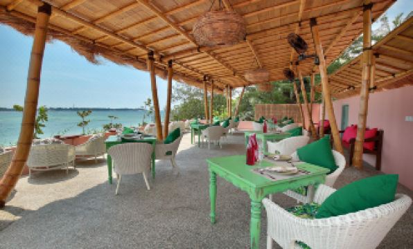 PinkCoco Gili Air - Constant Surprises & for Cool Adults Only