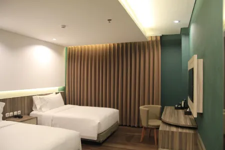 Geary Hotel Bandung Отели в г. Cicendo