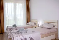 Luxury two bedroom condo & pool, 3rd floor Hotels in Aerodrom