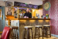 The Corrie Hotel - bar
