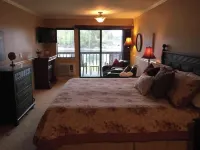 Bigfork Waterfront Condo Hotels in Bigfork