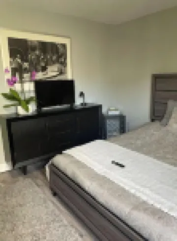 TOWNHOUSE🏠5BR/2BATH/2 FLOORS/ FREE PARKING/BBQ 🤩