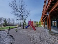 Lola’s Lodge Ski-In/Ski-Out 3 bedroom Lodge near hiking/golf Hotels in Lutsen