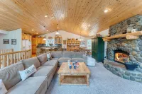 Tahoe Vista by Avantstay Central Location + Patio