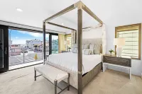 200 East Balboa Oceanview Rooftop Steps to Sand, Pier, Boardwalk & Dining