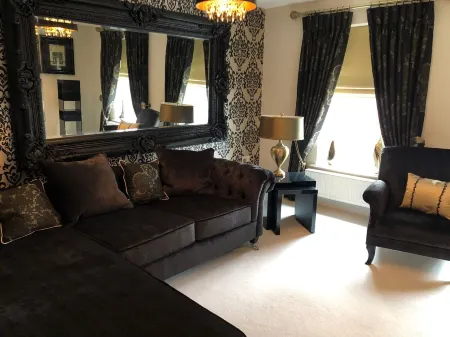 Sheffield Hillside Retreat Отели в г. Дронфилд