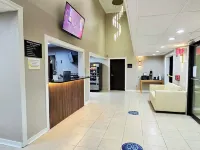 Super 8 by Wyndham Champaign Hotels in Champaign