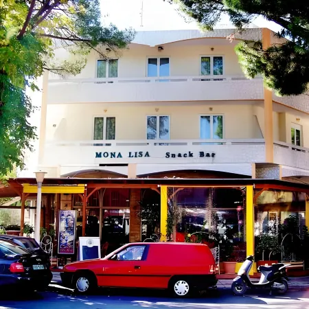 Fantasia Hotel Apartments