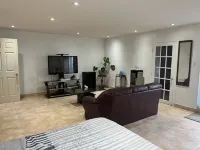 Spacious Basement in Montreal Hotels in Saint-Leonard