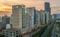PHUC LONG LUXURY DANANG Отели рядом с достопримечательностью «My Khe Beach»