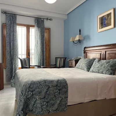 Hotel Maestre Hotels near Sojo Cafe Ribera