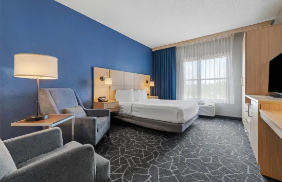 貝斯特韋斯特歐克萊爾南部酒店