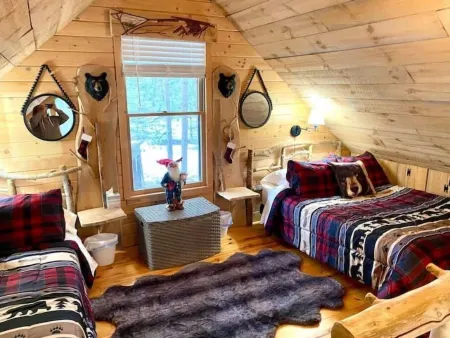 Crystal Mountain Cabin - Northern Michigan Get Away