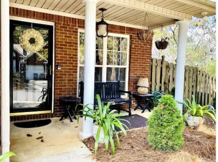 Near Oak Mtn Garden Home