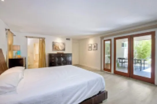 Serene Coastal Home Sleeps 8 1 Mile from Beach!