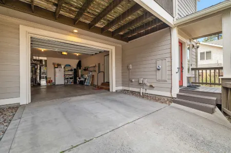 Taft at Old Mill - Pet-Friendly & Near Downtown