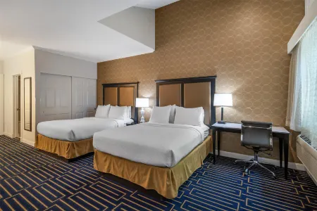 Best Western Plus Palm Court Hotel