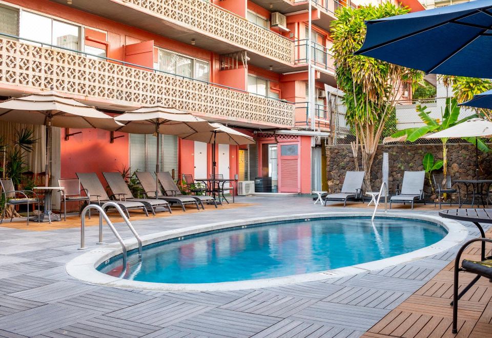 로열 그로브 와이키키 수영장