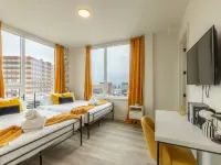 Bright & Bold Escape with NYC Views+Free Parking. Sleeps 9+2Baths! 20% Off 7days Hotels in East Orange