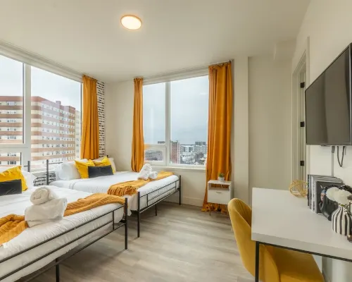 Bright & Bold Escape with NYC Views+Free Parking. Sleeps 9+2Baths! 20% Off 7days イースト・オレンジのホテル