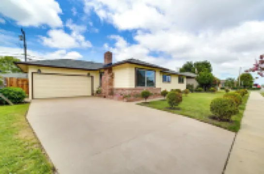 Salinas Home w/ Pool - Near Weathertech Raceway!