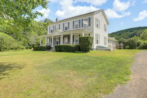 Pet-Friendly Franklinville Farmhouse w/ Sunroom!