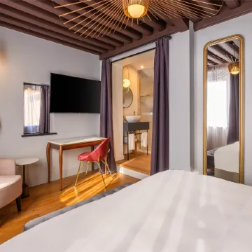 Cour des Loges Lyon, A Radisson Collection Hotel