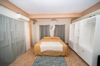 A personalized & Spacious Hilltop Orchard Villa- 5 min to the city.