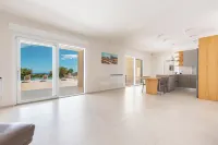 Tenuta Cuccovivo - Villa di Lusso con Piscina Vista Mare a 5 Minuti da Ostuni