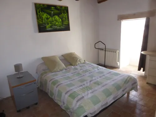 Village house near gorges du verdon and lac de st croix Hotels in Puimoisson