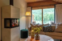 Stylish 3 Bedroom Apartment for 6 in Chantemerle, Close to Slopes!