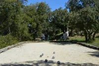 MAZET PROVENCAL NESTLED IN THE HEART OF THE LUBERON Hotels in Lagnes