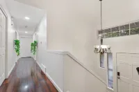 The Singing Willow - Spacious Retreat near Microsoft