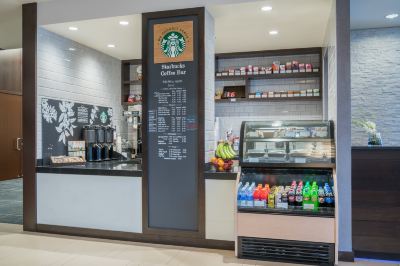 共有エリア ヒルトン ミネアポリス ブルーミントンの写真