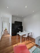 What if we slept in a lovely detached house in Bordeaux?