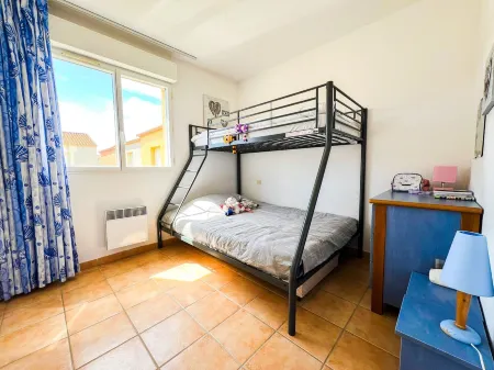 Maison Plein Pied Avec Piscine. A 5 Minutes de la Mer, Idéal Pour les Familles