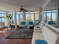 Relax under the palm trees Các khách sạn ở El Campello