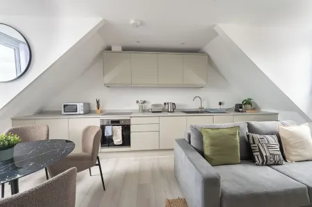 Apartments of Penzance, Apt 7