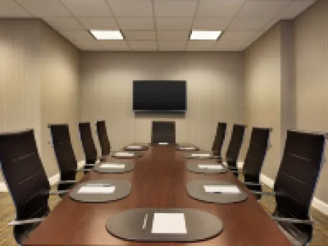 Hampton Inn & Suites Largo Hotéis em Largo