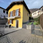 Sophie House - House with exclusive veranda and garden a few minutes from the lake. Hotels in Gravedona ed Uniti