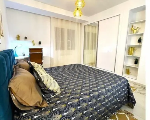 Appartement a 10 min de l Aéroport Entre les Berges du lac et Ain Zaghouene, Hotels in Soukra