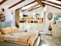 Tipitapi - Dreamy Studio in the heart of Rovinj's old town, steps from the sea