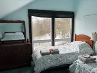 3-bedroom chalet in marvelous Ellicottville with WiFi, sauna, deck and grill