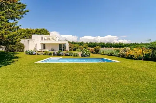 Gião house with private pool and large garden. We accept pets.