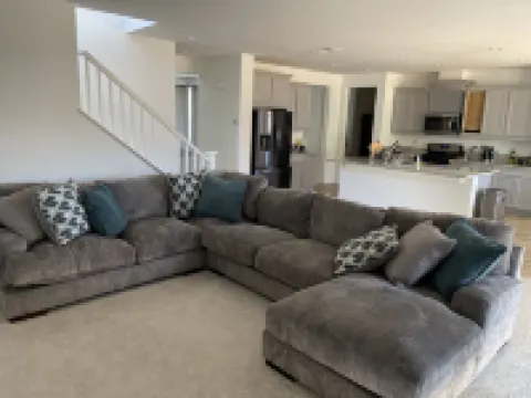 20 Minutes from Pechanga Casino Menifee, CA. 6 bedrooms 5 bathroom House