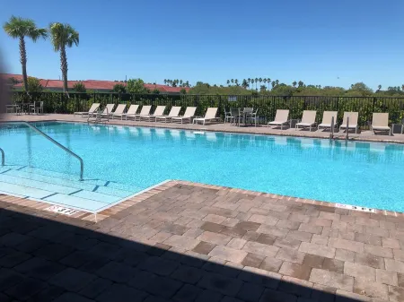 2-bedroom townhome in delightful Florida City with fitness room,cayos de florida