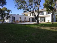 South Corsica, Villa 14 p, swimming pool, beach at 300m Hotels in Sainte-Lucie de Porto-Vecchio