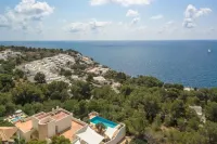 WONDERFUL VILLA SURROUNDED BY NATURE WITH PANORAMIC SEA VIEW